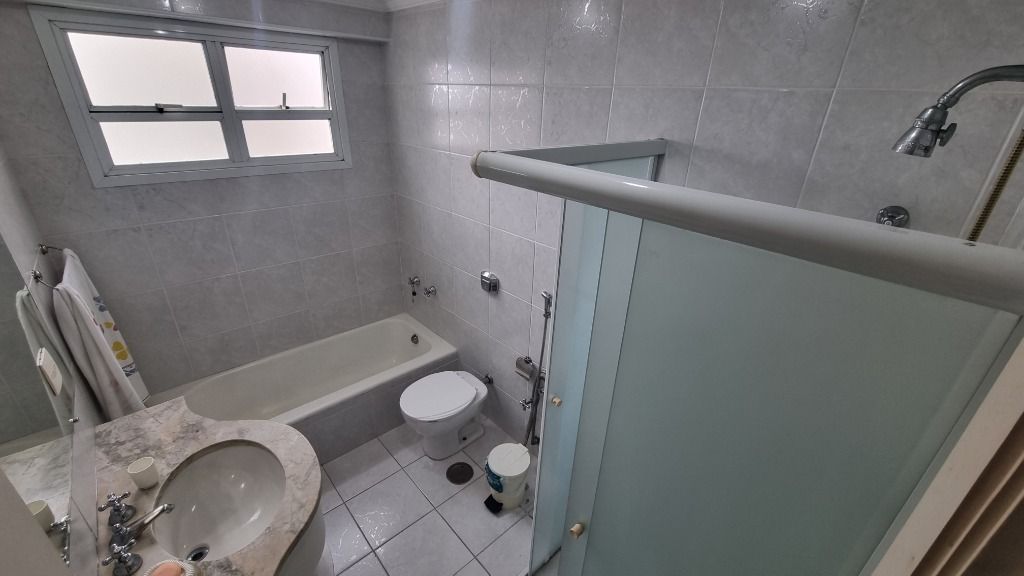 Apartamento à venda com 3 quartos, 176m² - Foto 12