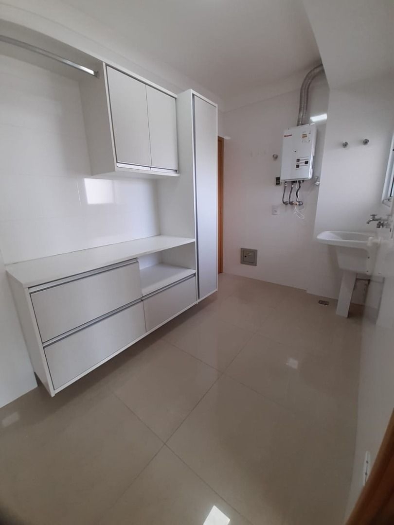 Apartamento à venda com 3 quartos, 220m² - Foto 20