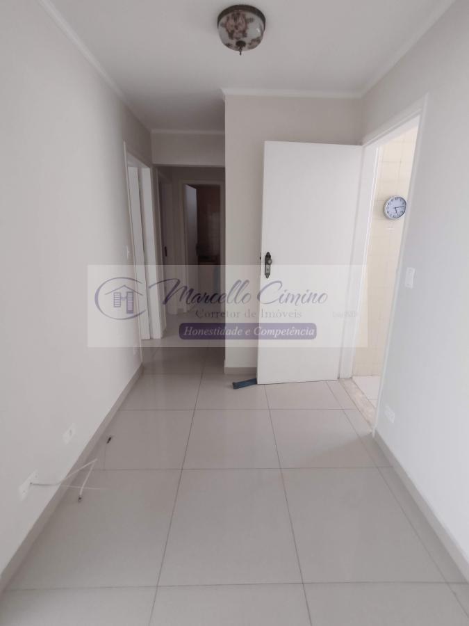 Apartamento para alugar com 2 quartos, 70m² - Foto 4