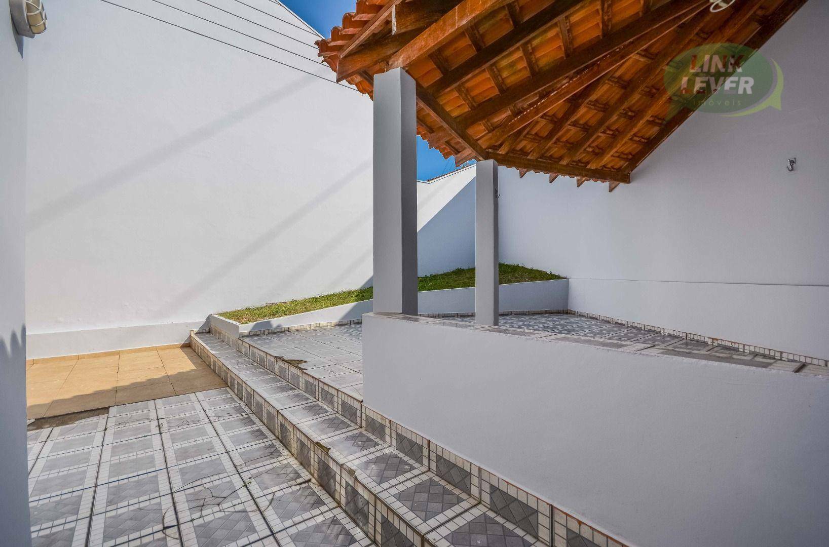 Casa para alugar com 3 quartos, 113m² - Foto 63