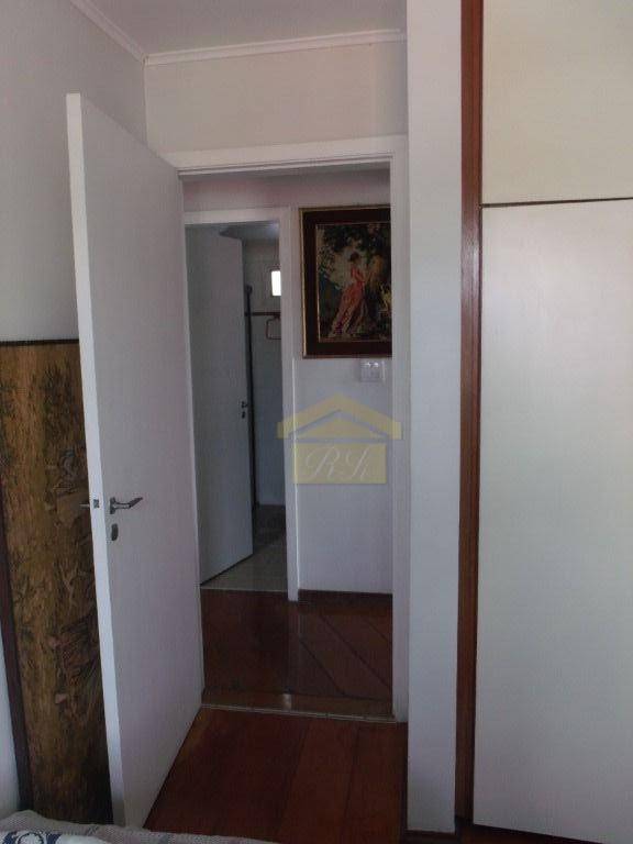 Apartamento à venda com 3 quartos, 101m² - Foto 11