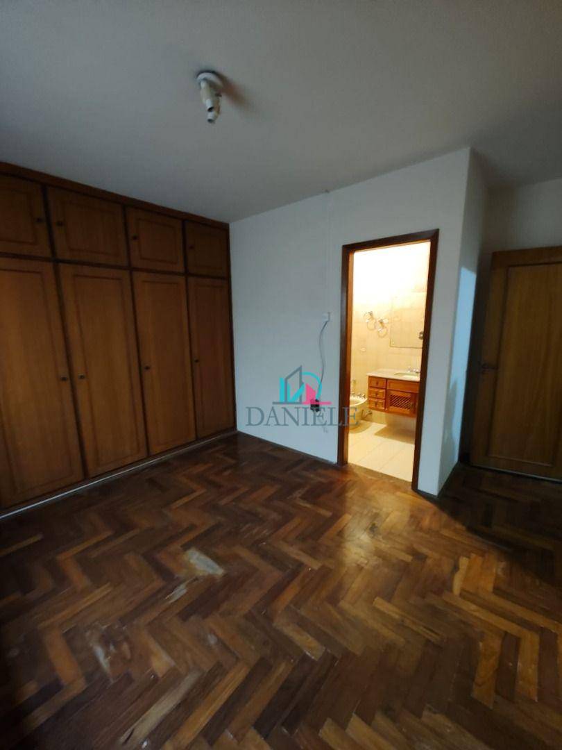 Casa à venda com 3 quartos, 265m² - Foto 5