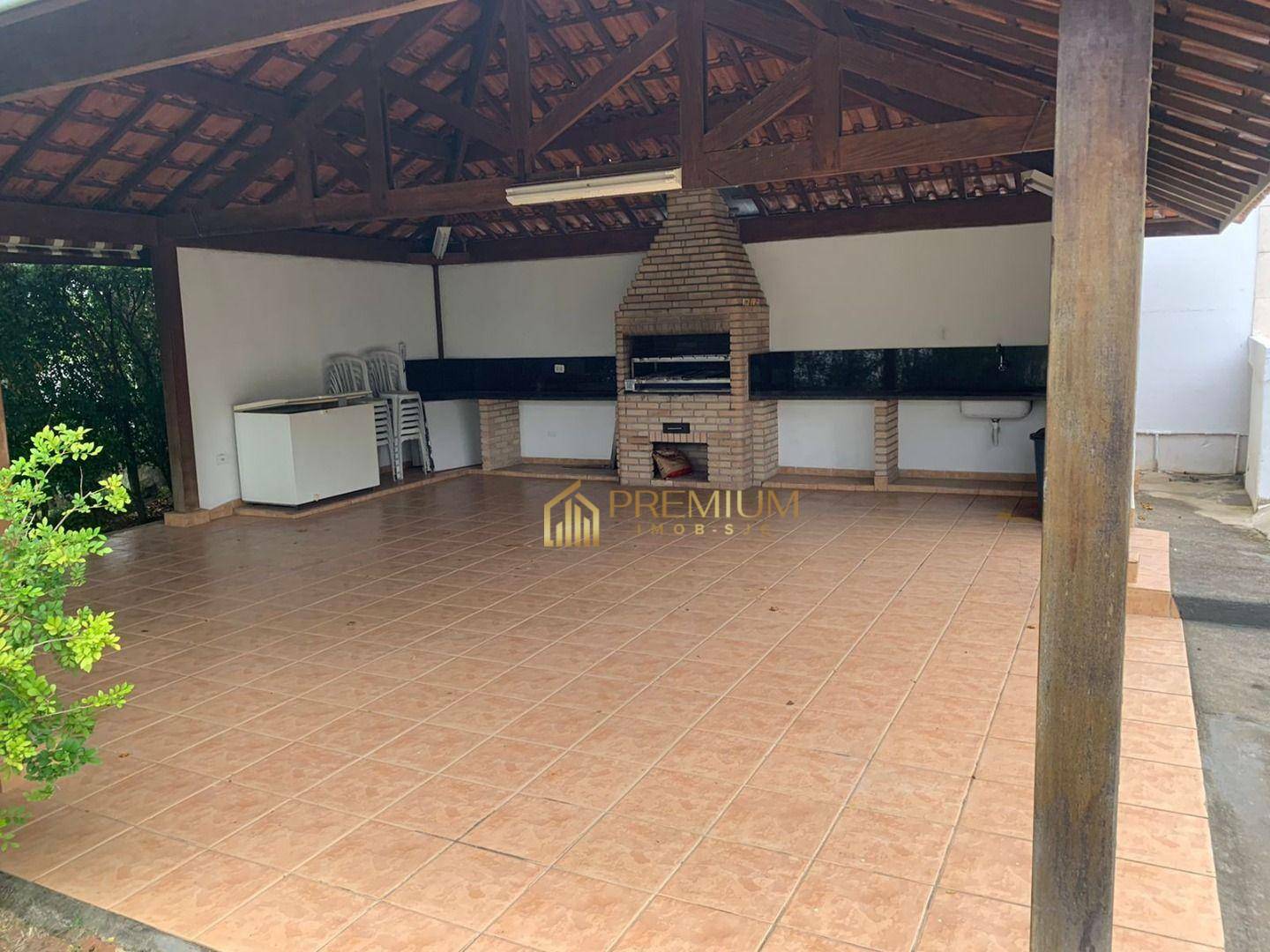 Apartamento à venda com 4 quartos, 180m² - Foto 2