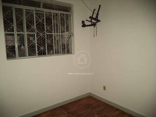 Apartamento para alugar com 4 quartos, 100m² - Foto 3