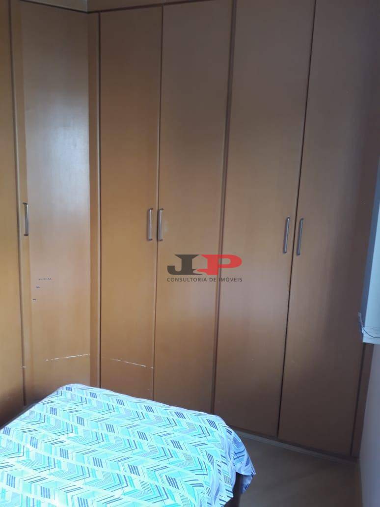 Apartamento à venda com 3 quartos, 75m² - Foto 11