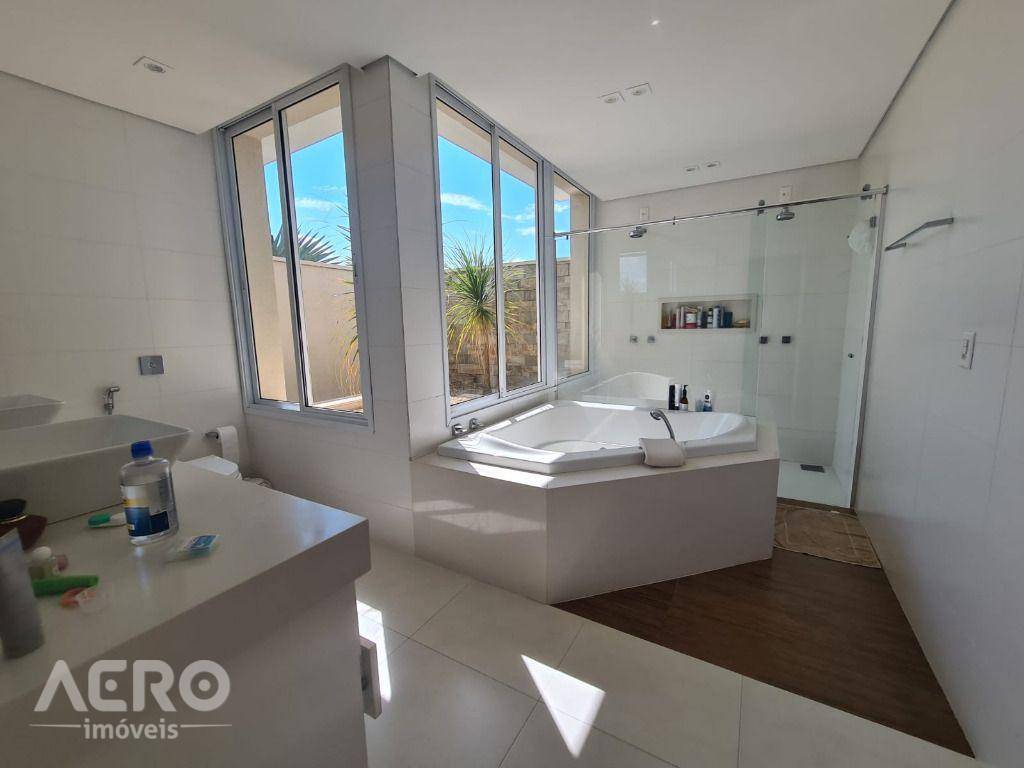 Casa de Condomínio à venda com 4 quartos, 408m² - Foto 23