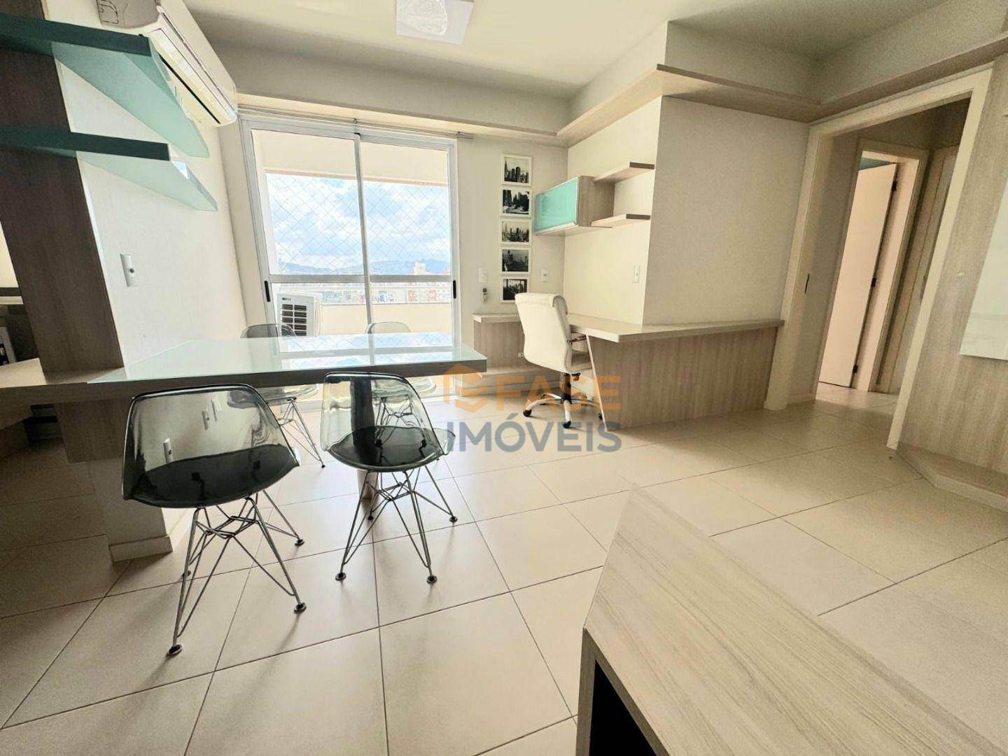 Apartamento à venda com 2 quartos, 65m² - Foto 1