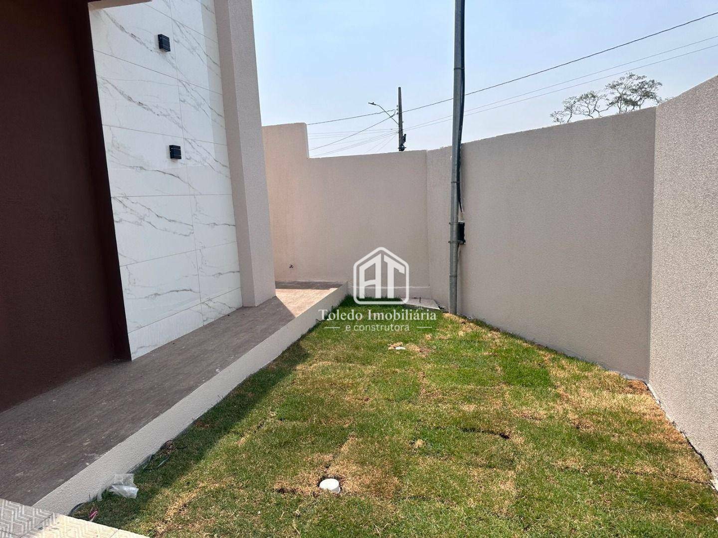 Casa à venda com 3 quartos, 138m² - Foto 3