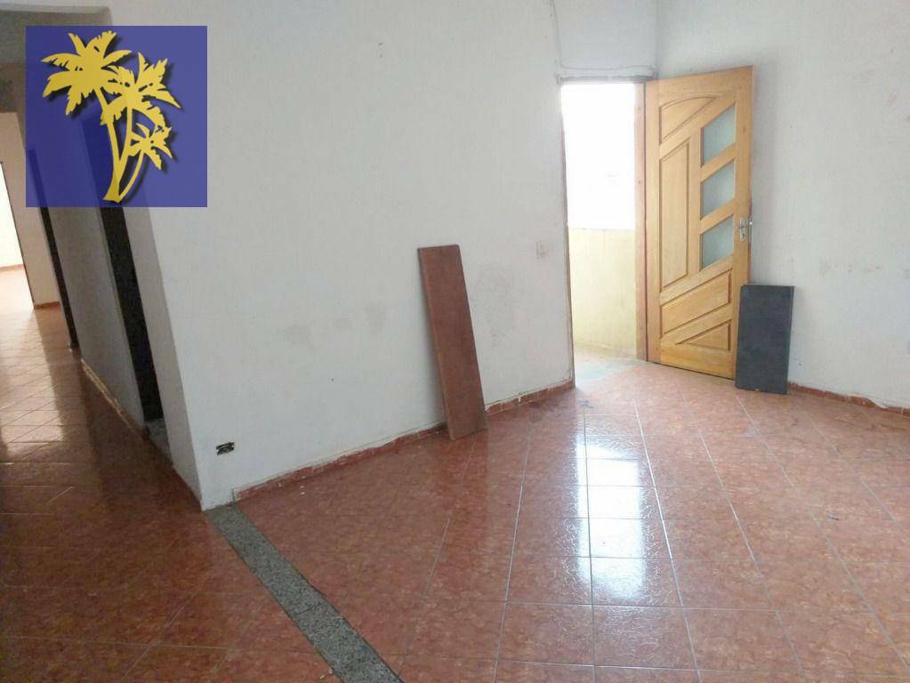 Casa para alugar com 2 quartos, 170m² - Foto 2