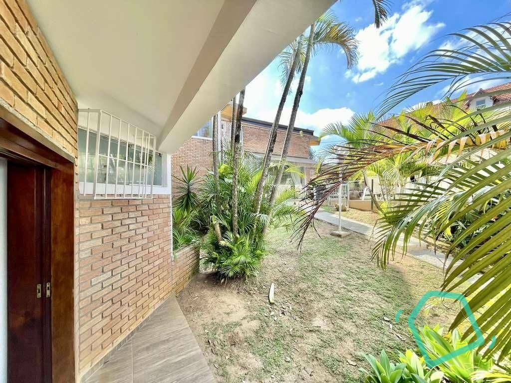 Casa de Condomínio à venda com 4 quartos, 615m² - Foto 36