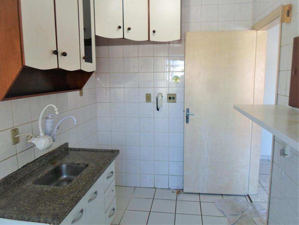 Apartamento à venda e aluguel com 2 quartos, 69m² - Foto 4