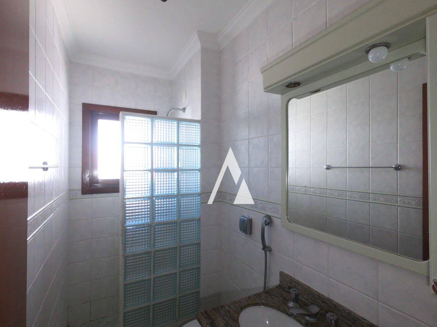 Apartamento para alugar com 2 quartos, 75m² - Foto 21