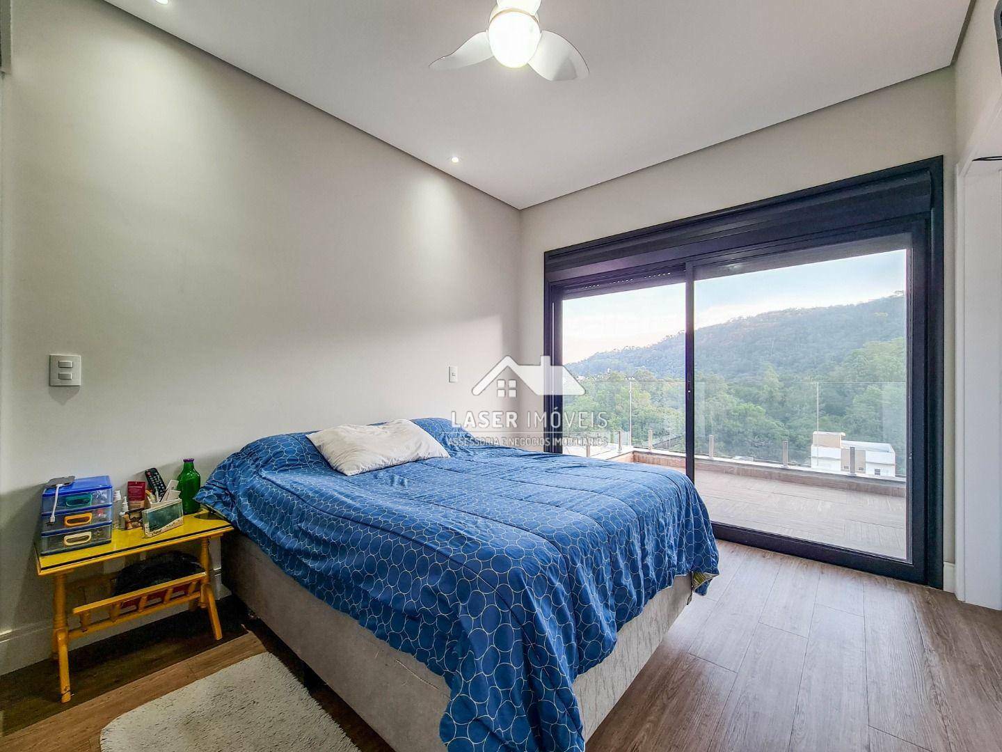 Casa de Condomínio à venda com 3 quartos, 240m² - Foto 14