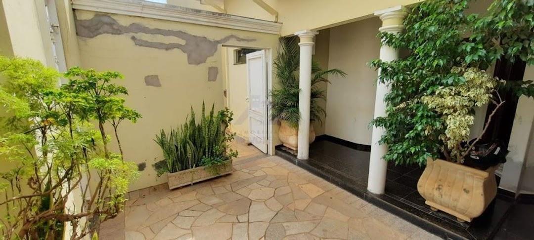 Casa à venda com 3 quartos, 280m² - Foto 3