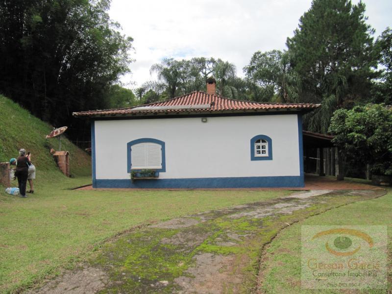 Sítio à venda com 3 quartos, 220m² - Foto 17