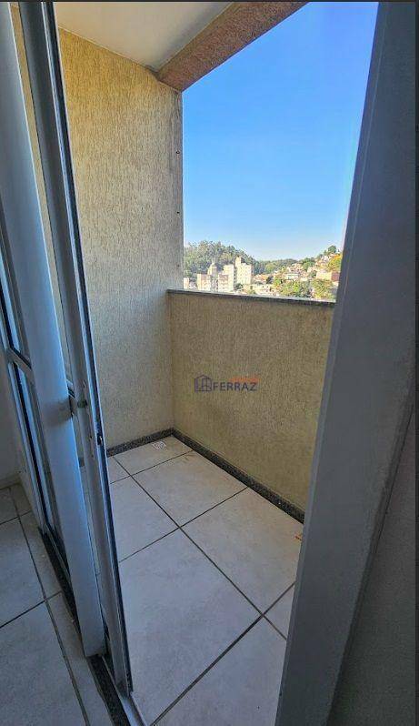 Apartamento à venda com 2 quartos, 70m² - Foto 1