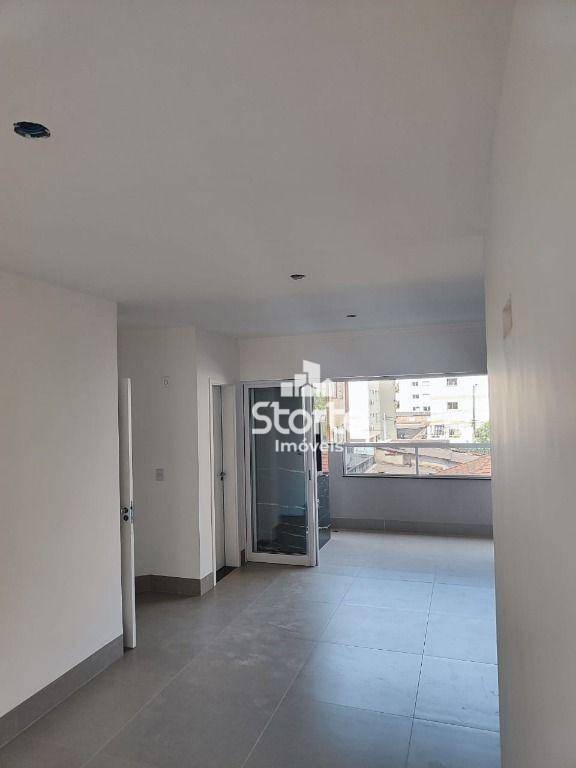 Apartamento à venda com 3 quartos, 93m² - Foto 3