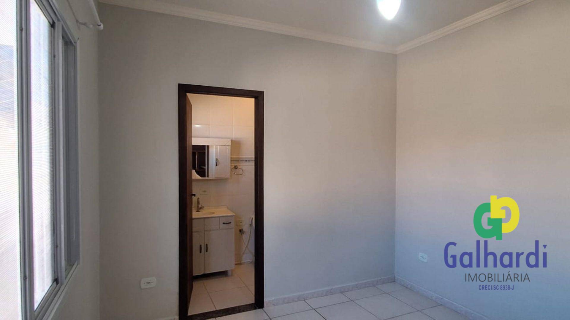 Casa à venda com 4 quartos, 174m² - Foto 14