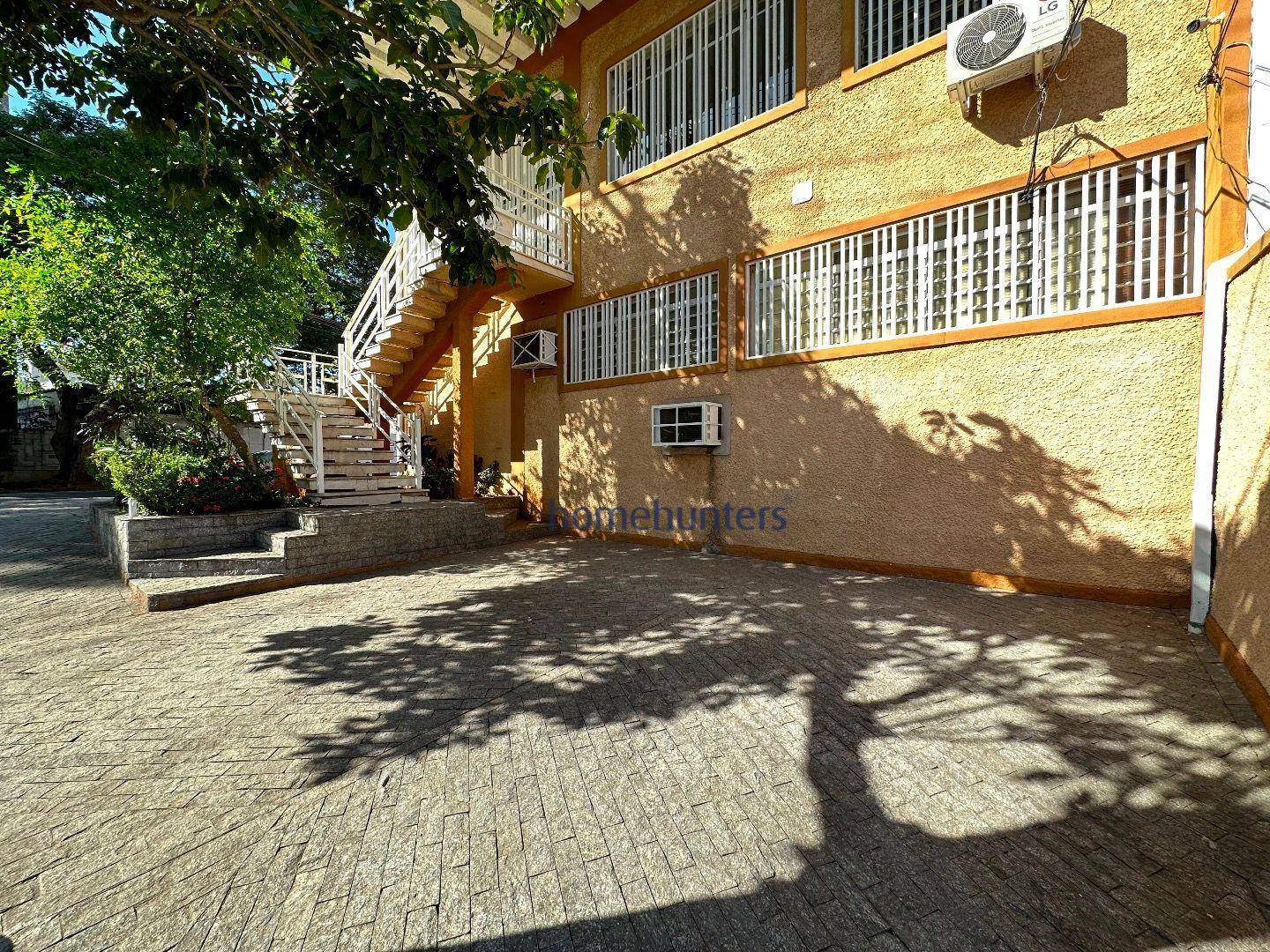 Casa à venda e aluguel com 12 quartos, 800m² - Foto 3