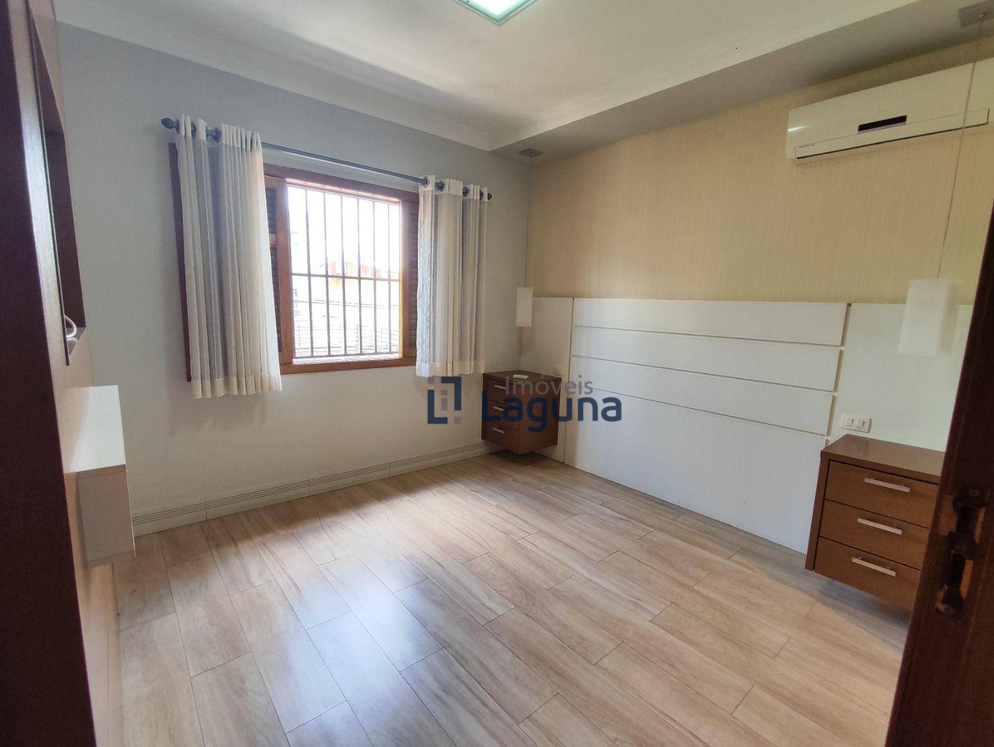 Casa à venda com 3 quartos, 230m² - Foto 79