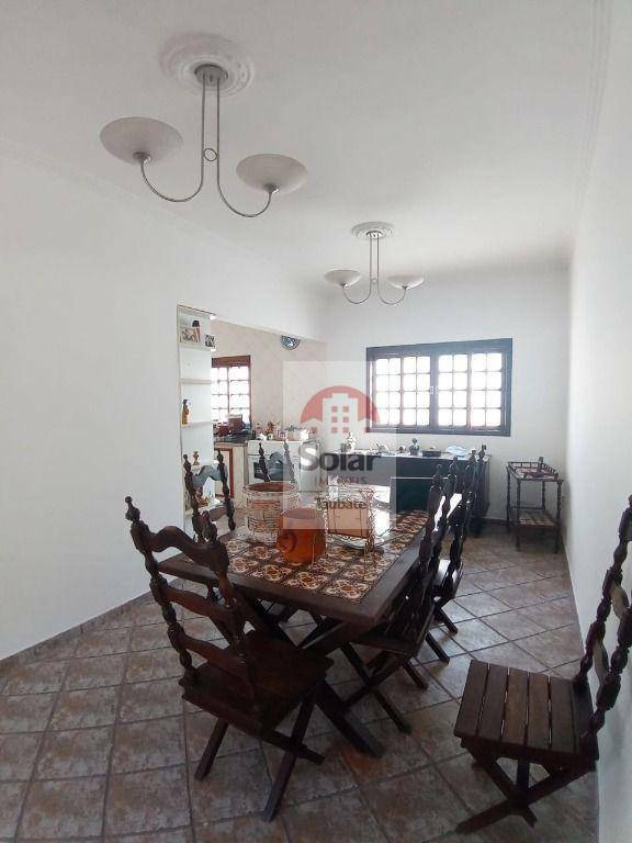 Casa à venda com 3 quartos, 210m² - Foto 20