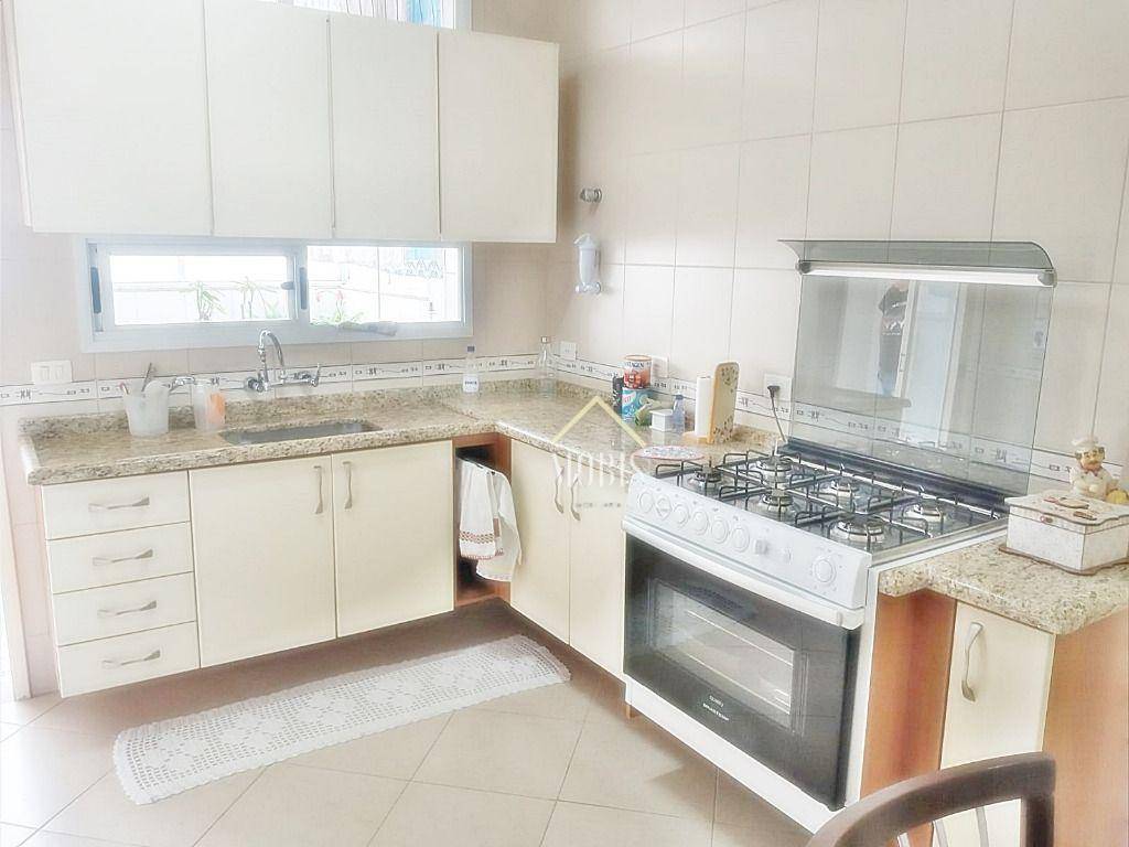 Apartamento à venda com 4 quartos, 203m² - Foto 21