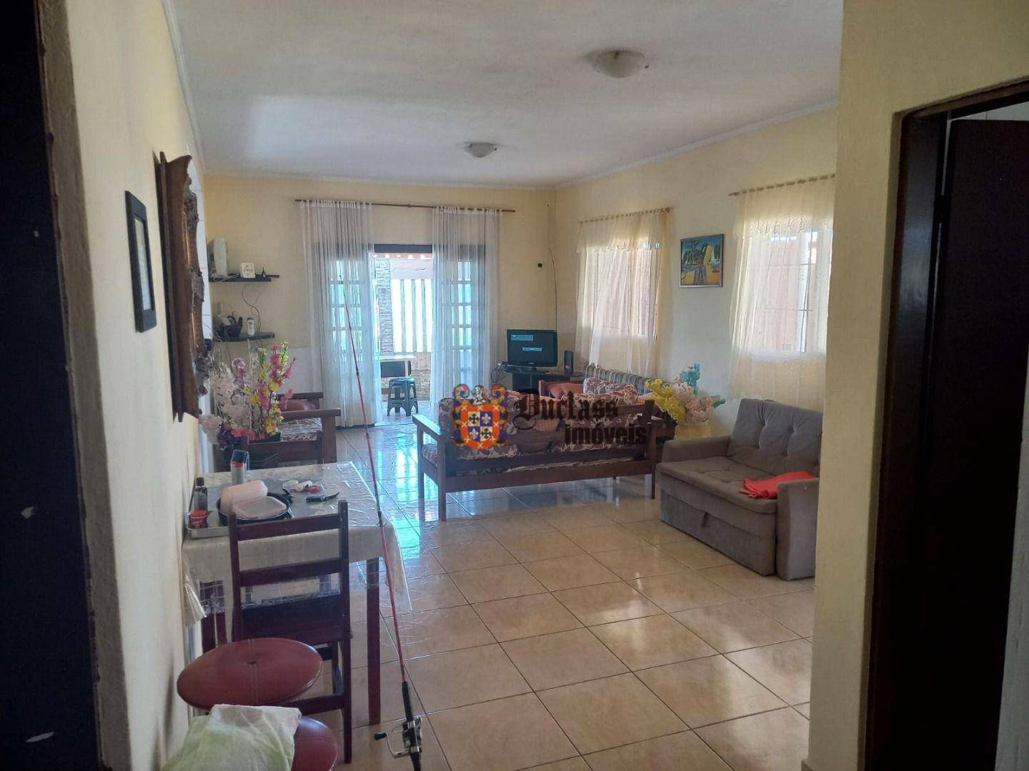 Casa à venda com 3 quartos, 180m² - Foto 4