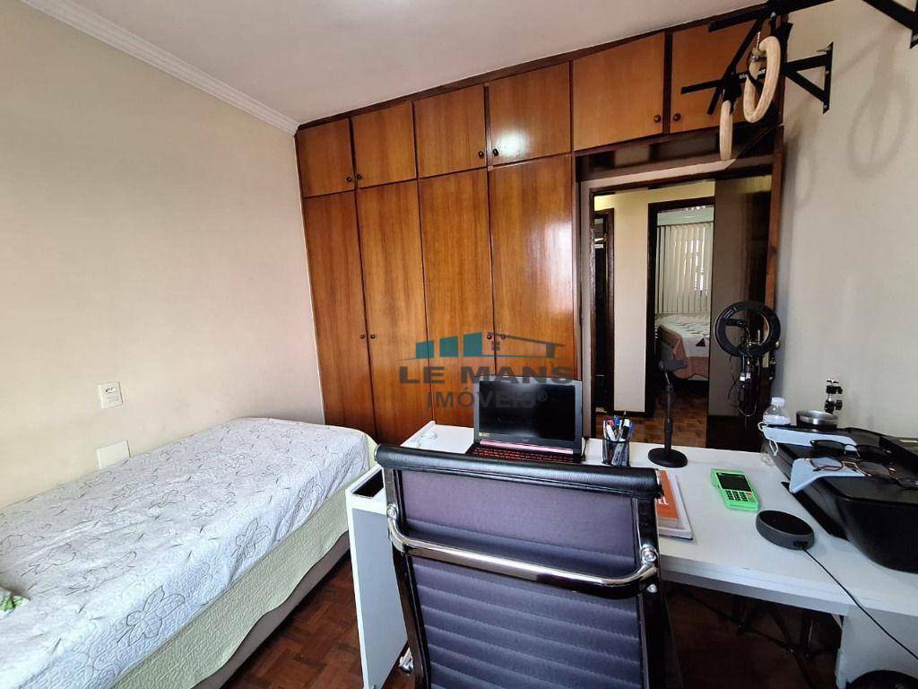 Apartamento à venda com 3 quartos, 90m² - Foto 11