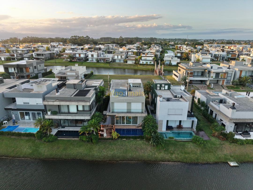 Casa de Condomínio à venda com 5 quartos, 287m² - Foto 30