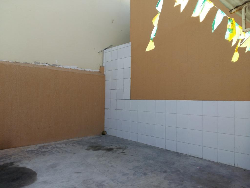 Apartamento para alugar com 2 quartos, 40m² - Foto 4