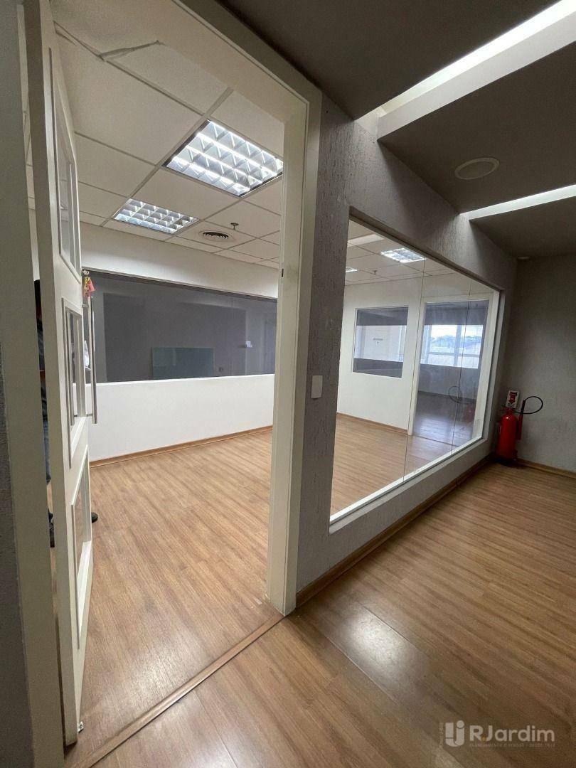 Prédio Inteiro para alugar, 300m² - Foto 18