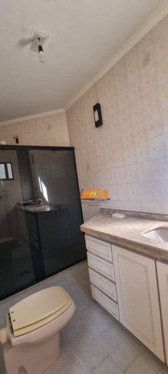 Casa à venda com 3 quartos, 440m² - Foto 14