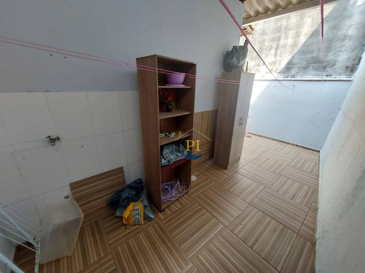 Casa à venda com 2 quartos, 75m² - Foto 25