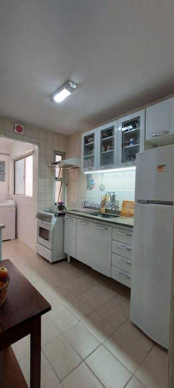 Apartamento à venda com 2 quartos, 55m² - Foto 12