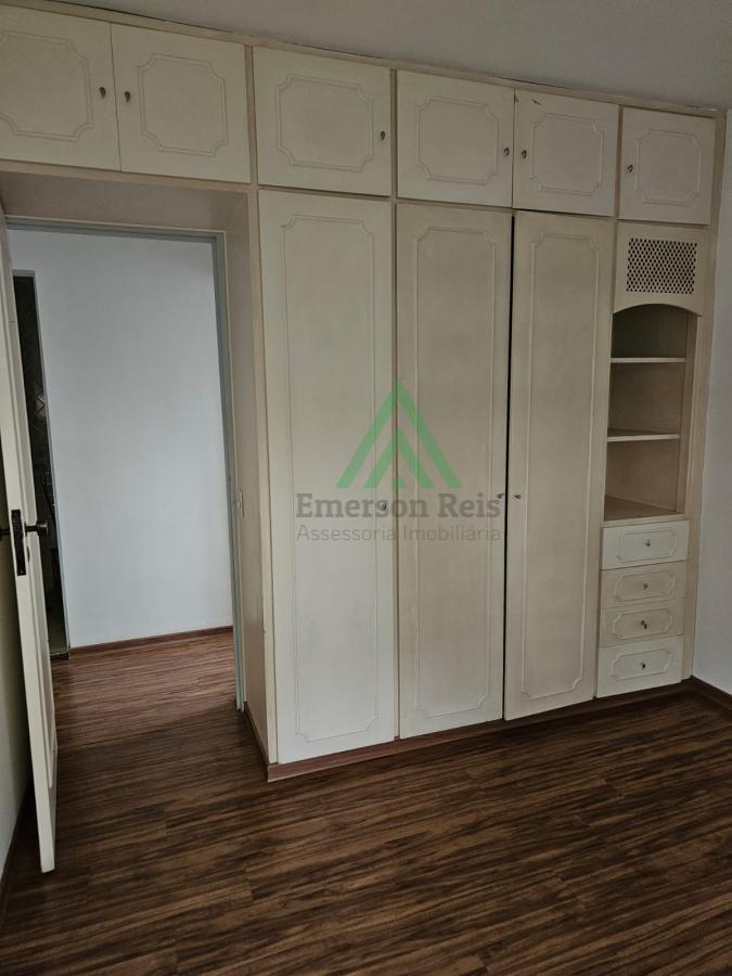 Apartamento à venda com 3 quartos, 81m² - Foto 32