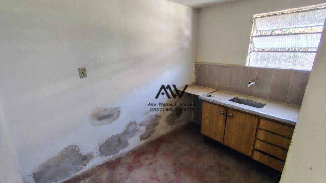 Casa à venda com 2 quartos, 90m² - Foto 10