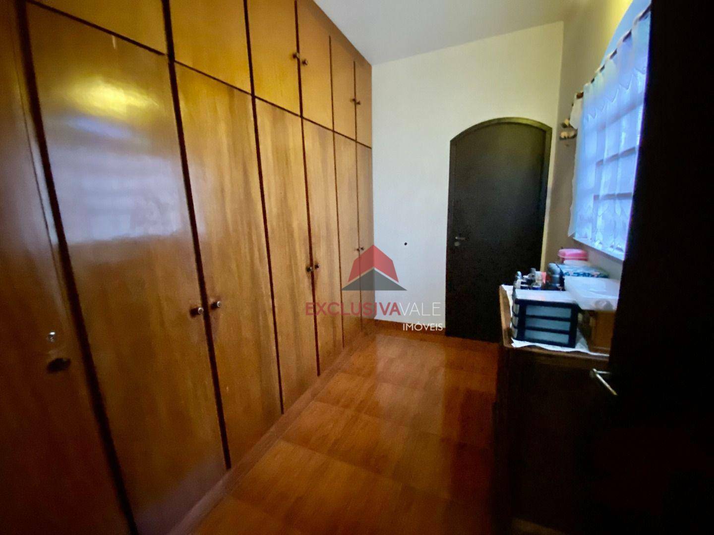 Casa à venda com 4 quartos, 326m² - Foto 21