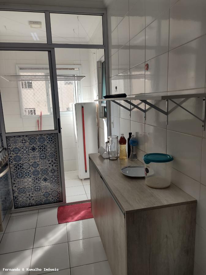 Apartamento à venda com 2 quartos, 60m² - Foto 13