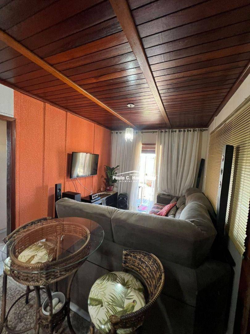 Casa à venda com 3 quartos, 70m² - Foto 8