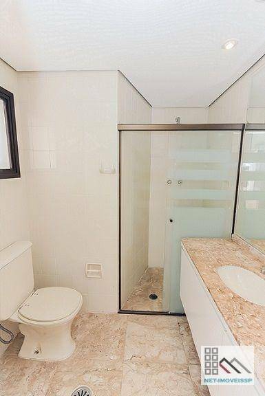 Apartamento para alugar com 4 quartos, 184m² - Foto 33