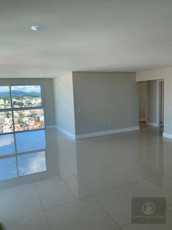 Apartamento à venda com 3 quartos, 126m² - Foto 8