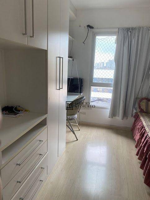 Apartamento à venda com 3 quartos, 85m² - Foto 11