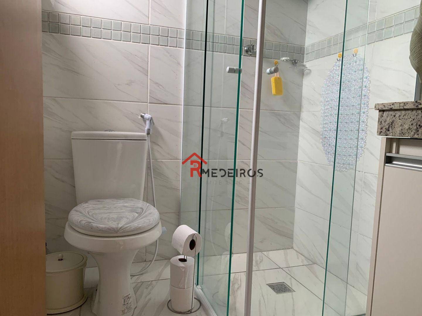 Apartamento à venda com 2 quartos, 67m² - Foto 15