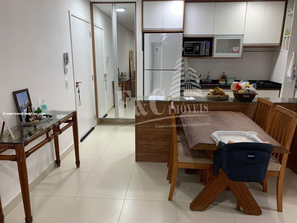 Apartamento à venda com 2 quartos, 100m² - Foto 1