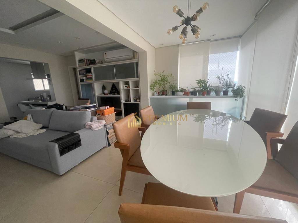 Apartamento à venda com 3 quartos, 99m² - Foto 1