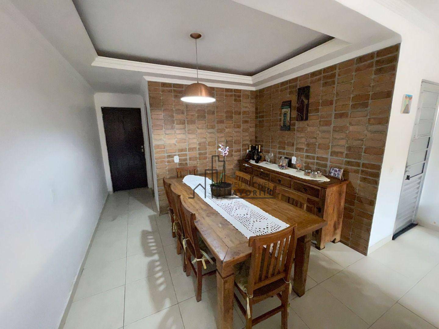 Casa à venda com 3 quartos, 125m² - Foto 1