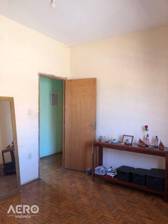 Casa, 4 quartos, 227 m² - Foto 6