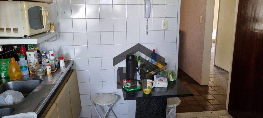 Apartamento à venda com 3 quartos, 140m² - Foto 18