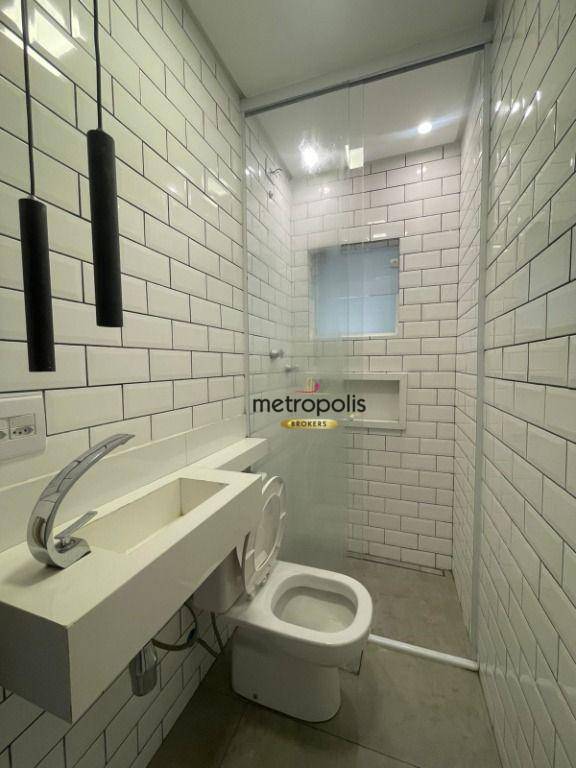 Casa para alugar com 2 quartos, 150m² - Foto 12