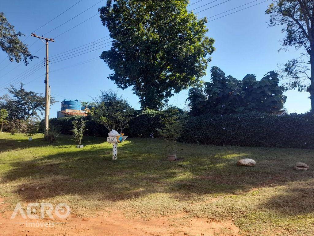 Chácara à venda com 4 quartos, 300m² - Foto 4